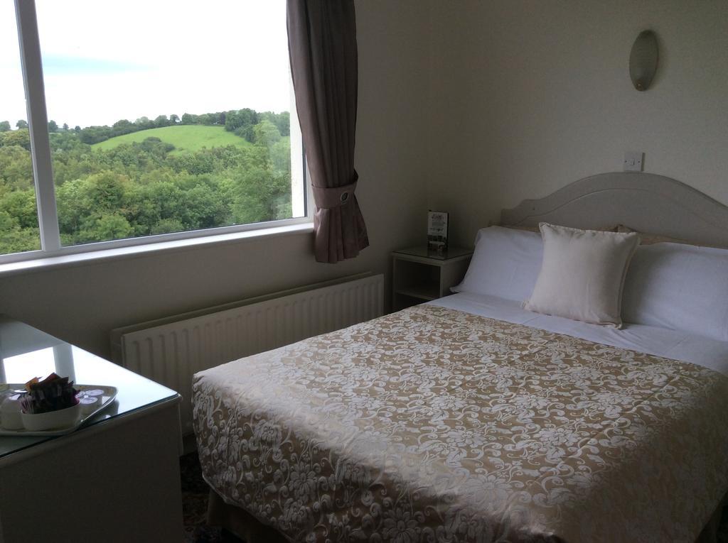 The Meadows Bed And Breakfast Монахан Екстериор снимка