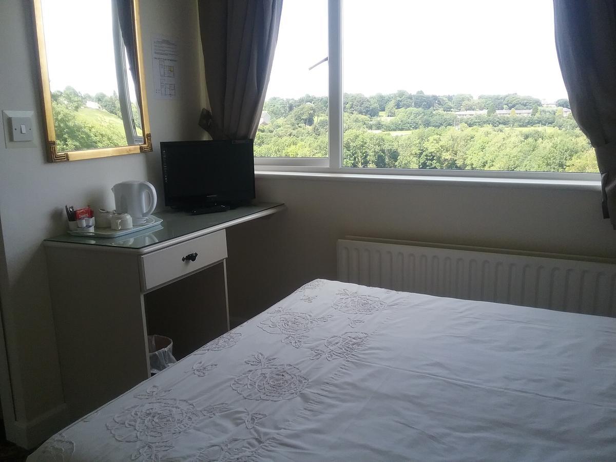 The Meadows Bed And Breakfast Монахан Екстериор снимка